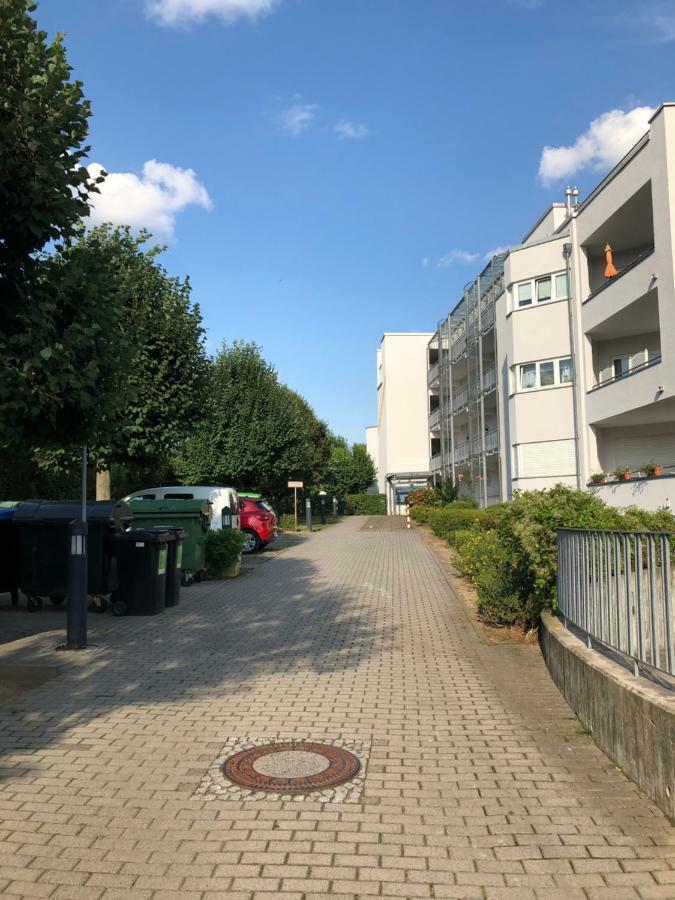 Parkplatz Und Balkon - Burberg'S Heimathafen In Висбаден Экстерьер фото
